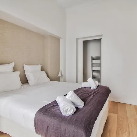 Modern 3bdr/3bth - Louvre Museum/tuileries Appartement Parijs